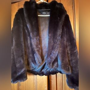Black vintage cropped faux fur coat